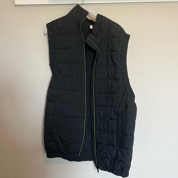 FP Movement by Free People Piper Packable Puffer Vest size XL EUC - Picture 2 of 6
